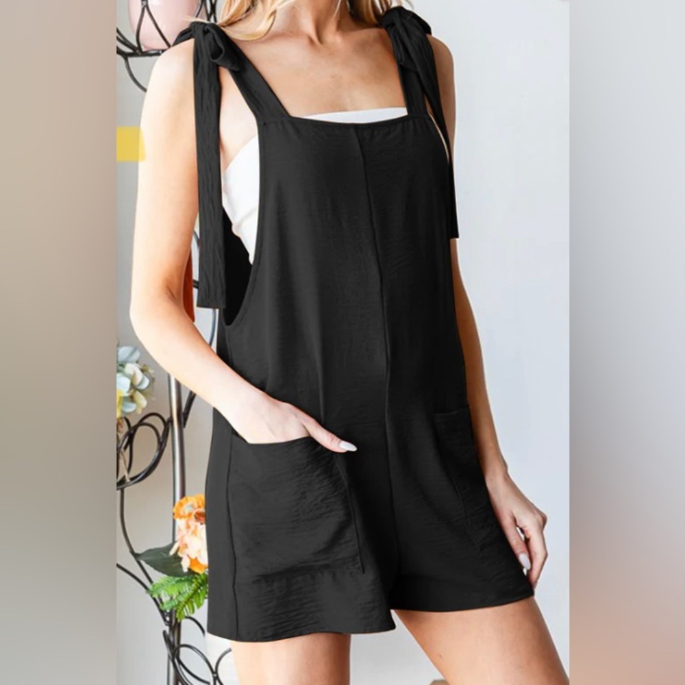 Heimish Full Size Sleeveless Romper with Pockets - Picture 3 of 3